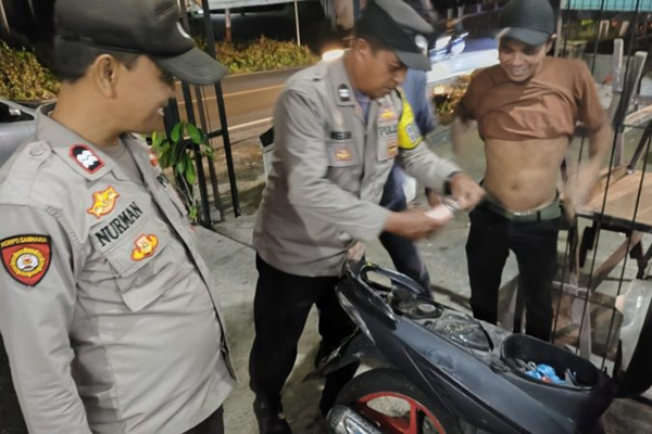 637b74ec-4b09-488b-80d0-ffb5e89cc81e